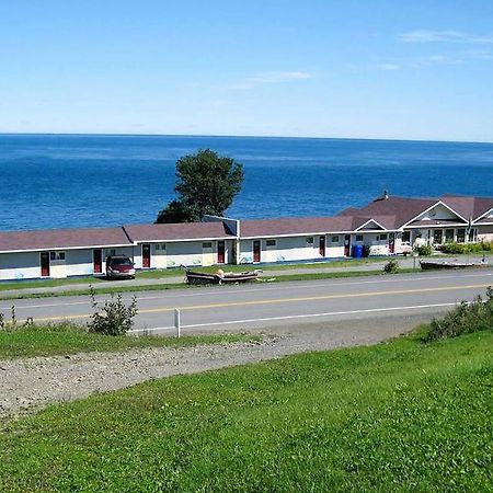 Motel du Cap St-Yvon Cloridorme Eksteriør billede